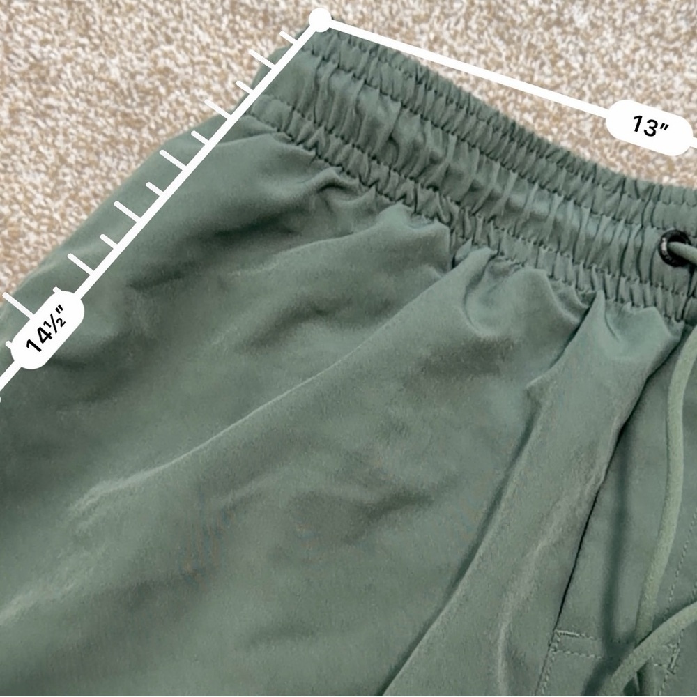 Gaiam Men’s Athletic Shorts Green Size Large Lined Drawstring Active - Picture 9 of 9